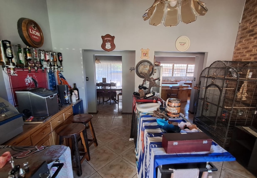 6 Bedroom Property for Sale in Groenvlei Sh Free State